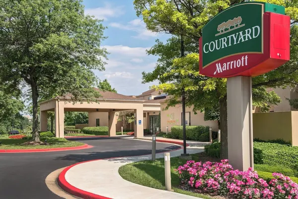 Photo 1 - Courtyard by Marriott Rockville