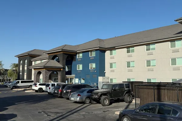 Photo 1 - Country Inn & Suites by Radisson, Phoenix Airport, AZ