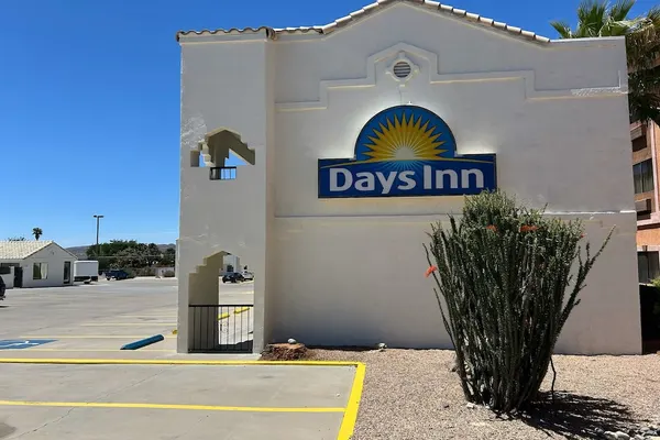 Photo 1 - Days Inn by Wyndham Kingman West