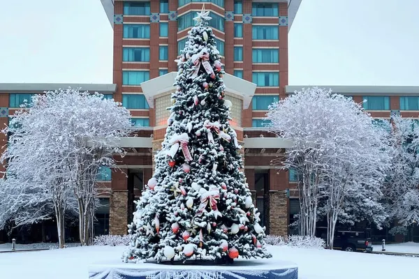 Photo 1 - Lansdowne Resort and Spa