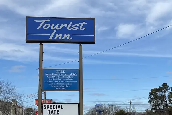 Photo 1 - Tourist Inn