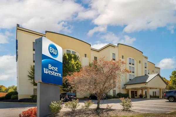 Photo 1 - Best Western Louisville East Inn & Suites