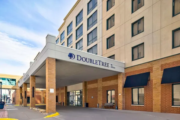 Photo 1 - DoubleTree by Hilton Davenport