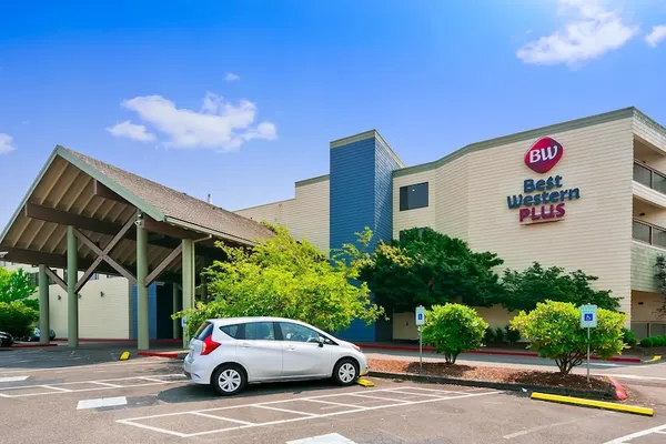 Photo 1 - Best Western Plus Silverdale Beach Hotel