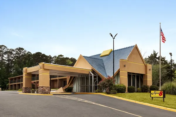 Photo 1 - Super 8 by Wyndham Macon GA