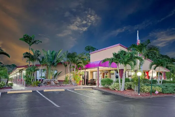 Photo 1 - Knights Inn Port Charlotte