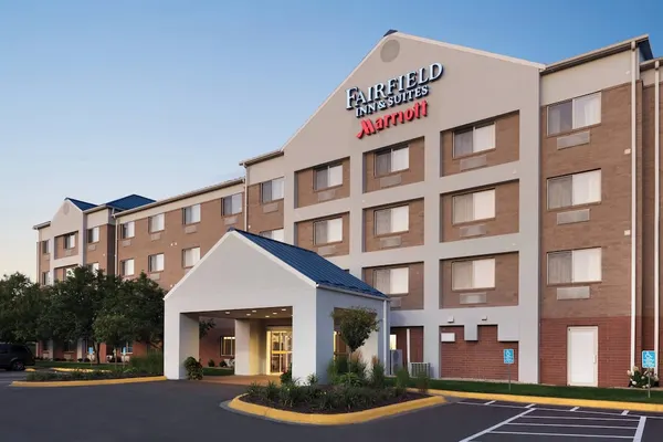 Photo 1 - Fairfield Inn & Suites by Marriott Minneapolis Bloomington/Mall of America