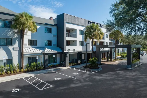 Photo 1 - Courtyard by Marriott Tampa North/I-75 Fletcher