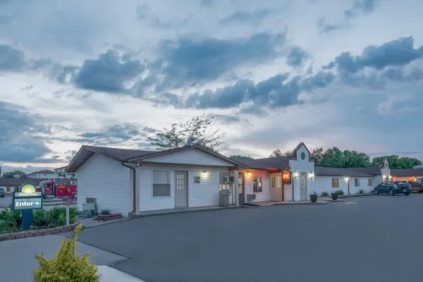 Photo 1 - Days Inn by Wyndham Jamestown