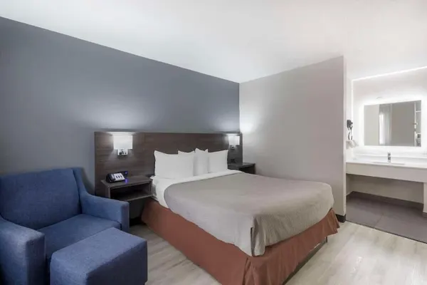 Photo 1 - Downtown Inn & Studio Suites