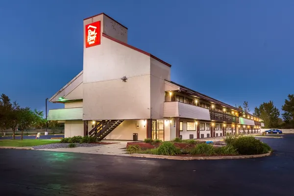 Photo 1 - Red Roof Inn Saginaw - Frankenmuth