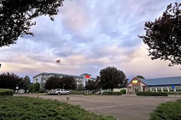 Photo 1 - Shilo Inn Suites Hotel - Nampa Suites - Idaho