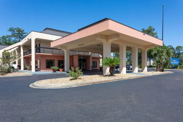 Photo 1 - Baymont by Wyndham Tallahassee