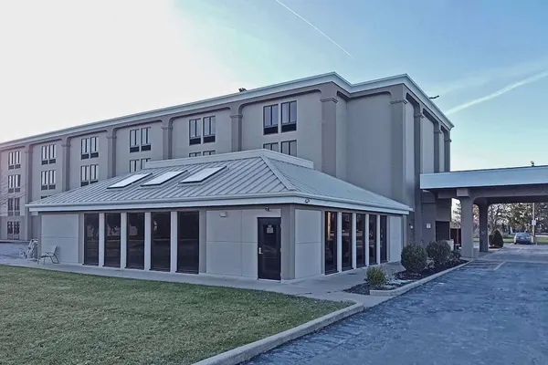 Photo 1 - Country Inn & Suites by Radisson, Canton near Hall of Fame