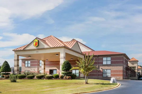 Photo 1 - Super 8 by Wyndham Jacksonville AR