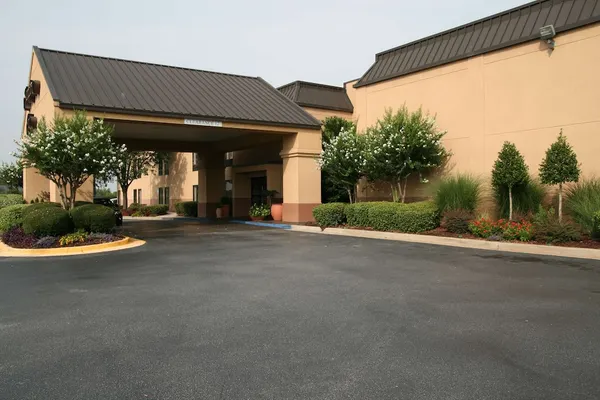 Photo 1 - Hampton Inn Perry