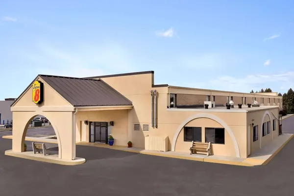 Photo 1 - Super 8 by Wyndham Chambersburg I-81