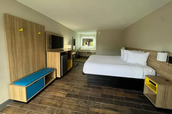 Photo 1 - Travelodge by Wyndham Gainesville