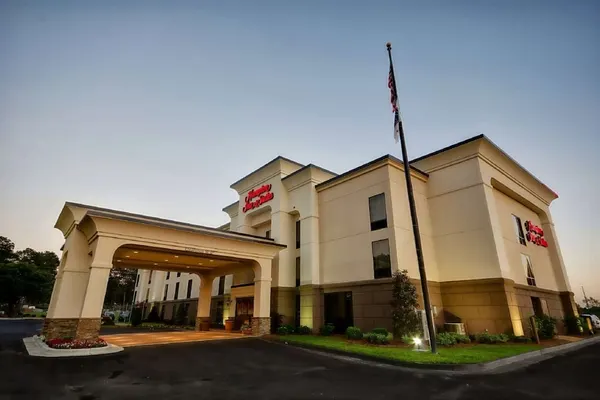 Photo 1 - Hampton Inn & Suites Tifton