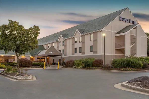 Photo 1 - Days Inn by Wyndham Lanham Washington DC