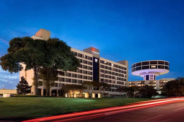 Photo 1 - Houston Airport Marriott at George Bush Intercontinental