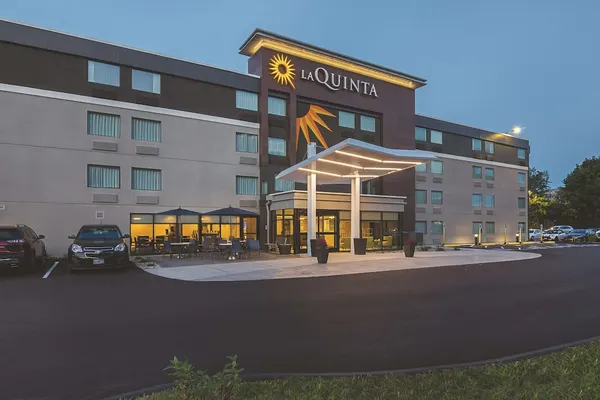 Photo 1 - La Quinta Inn & Suites by Wyndham Portland