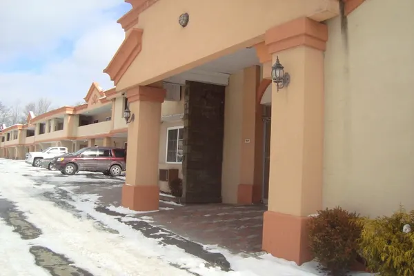 Photo 1 - Inn at Monticello