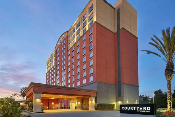 Photo 1 - Courtyard by Marriott Culver City Los Angeles