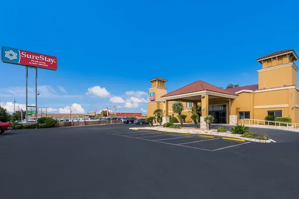 Photo 1 - SureStay Plus Hotel by Best Western San Antonio North