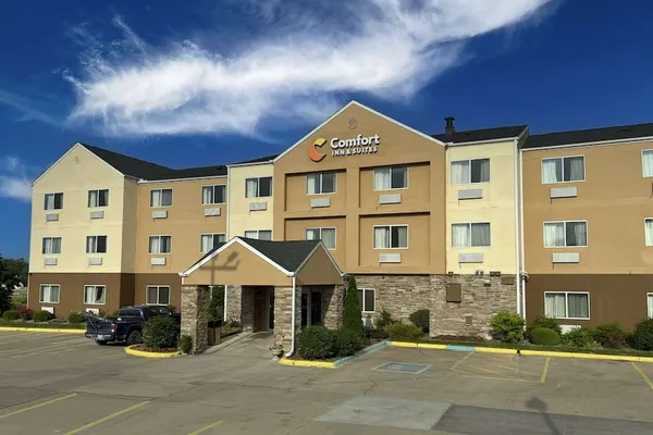 Photo 1 - Comfort Inn & Suites Coralville - Iowa City near Iowa River Landing