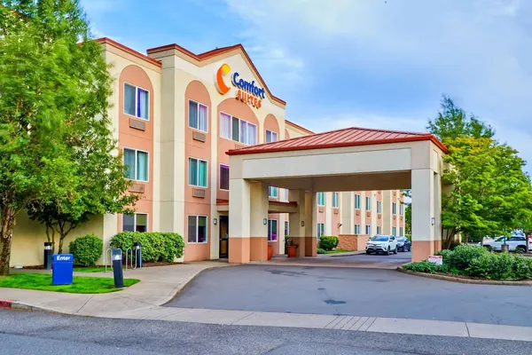 Photo 1 - Comfort Suites Springfield RiverBend Medical