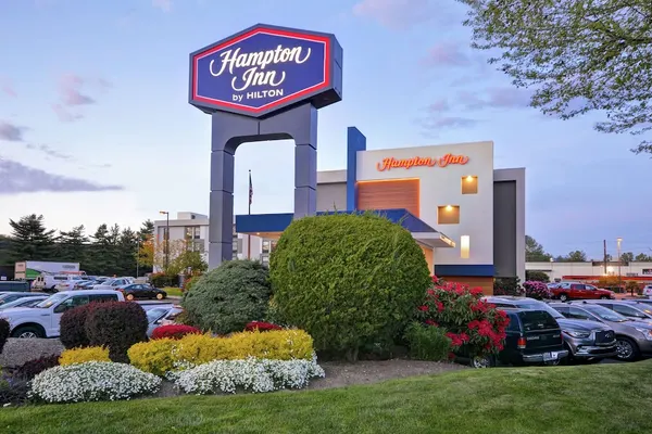 Photo 1 - Hampton Inn Seattle/Southcenter