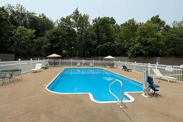 Photo 1 - Quality Inn Calvert City - Paducah East
