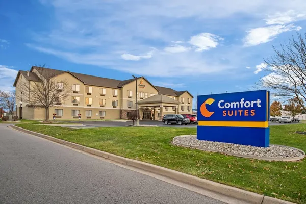 Photo 1 - Comfort Suites Grandville - Grand Rapids SW