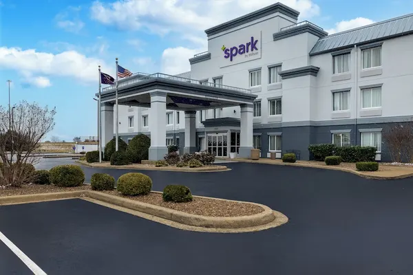 Photo 1 - Spark by Hilton Evansville East, IN