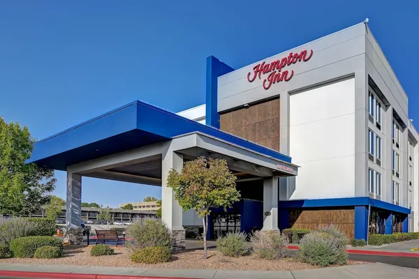 Photo 1 - Hampton Inn Albuquerque-University/Midtown