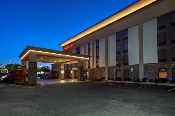 Photo 1 - Hampton Inn Dumfries/Quantico