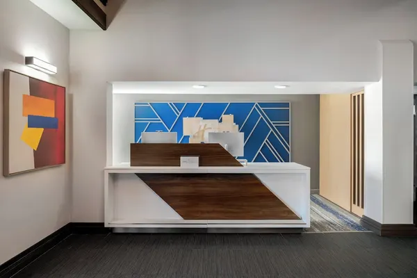 Photo 1 - Holiday Inn Express Hotel & Suites Bentonville by IHG