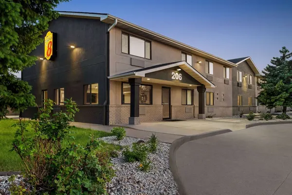 Photo 1 - Super 8 by Wyndham Ankeny/Des Moines Area