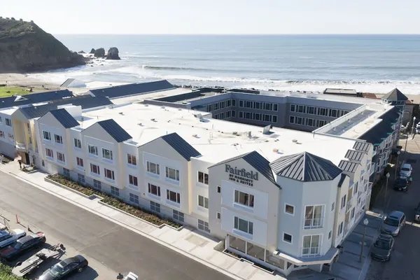 Photo 1 - Fairfield Inn & Suites by Marriott San Francisco Pacifica