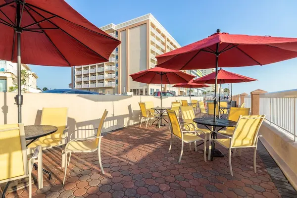 Photo 1 - Hampton Inn Daytona Shores - Oceanfront