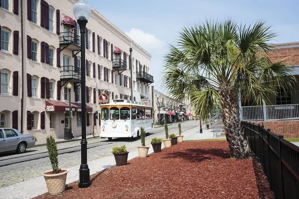 Photo 1 - Olde Harbour Inn, Historic Inns of Savannah.