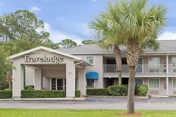 Photo 1 - Travelodge Suites by Wyndham MacClenny/I-10