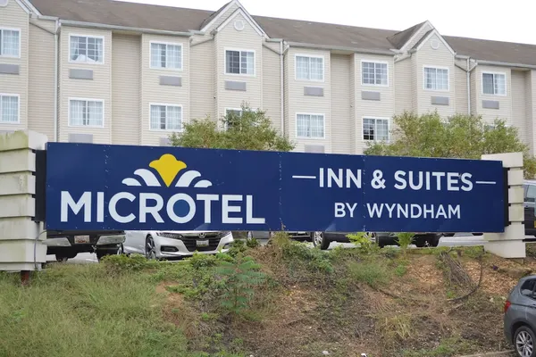 Photo 1 - Microtel Inn & Suites by Wyndham BWI Airport Baltimore