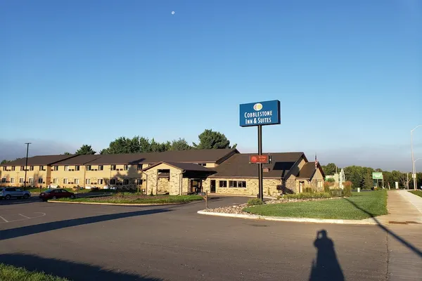Photo 1 - Cobblestone Inn & Suites Merrill