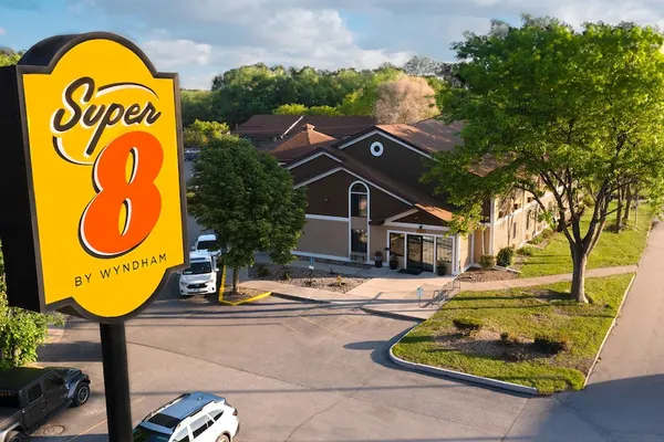 Photo 1 - Super 8 by Wyndham Red Wing