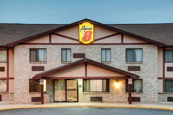 Photo 1 - Super 8 by Wyndham Kutztown/Allentown Area