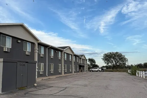 Photo 1 - Mid-Rest Inn