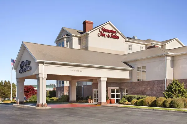 Photo 1 - Hampton Inn & Suites Providence/Warwick-Airport