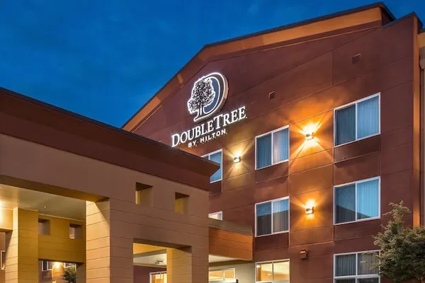 Photo 1 - DoubleTree by Hilton Hotel Olympia